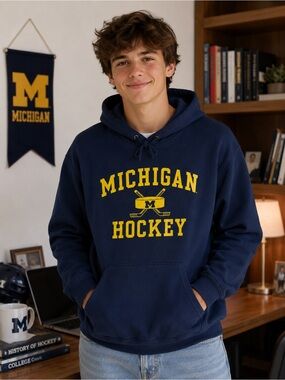 M Den Michigan Hockey Hoodie Medium Navy University of Michigan Pullover